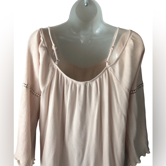 BLOUSE - Women's Wet Seal Baby Pink Cold Shoulder Peasant Style Shirt. Size XL - Picture 4 of 12